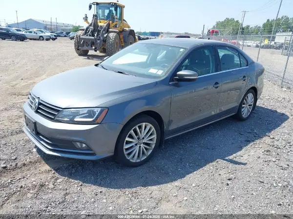 3VWL17AJ6GM228440 2016 VOLKSWAGEN JETTA - Image 2