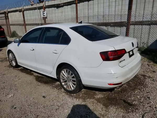 3VWL17AJ6GM239356 2016 VOLKSWAGEN JETTA - Image 2