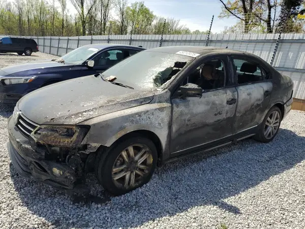 3VWL17AJ6HM203636 2017 VOLKSWAGEN JETTA - Image 1