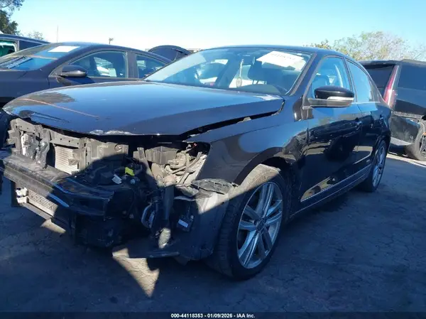 3VWL17AJ6HM213292 2017 VOLKSWAGEN JETTA - Image 2