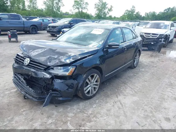 3VWL17AJ6HM268647 2017 VOLKSWAGEN JETTA - Image 2
