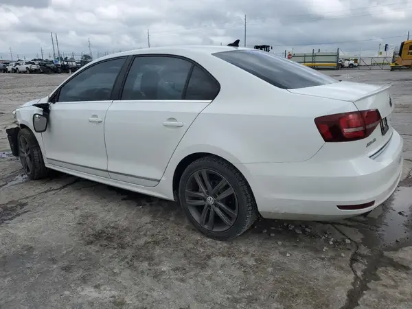 3VWL17AJ6JM211225 2018 VOLKSWAGEN JETTA - Image 2