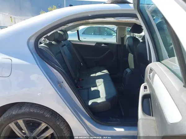 3VWL17AJ7JM241446 2018 VOLKSWAGEN JETTA - Image 8