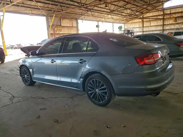 3VWL17AJ8GM237365 2016 VOLKSWAGEN JETTA - Image 2
