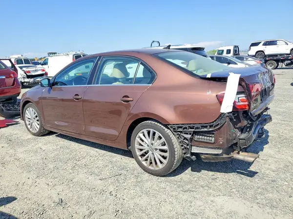 3VWL17AJ8GM365881 2016 VOLKSWAGEN JETTA - Image 2