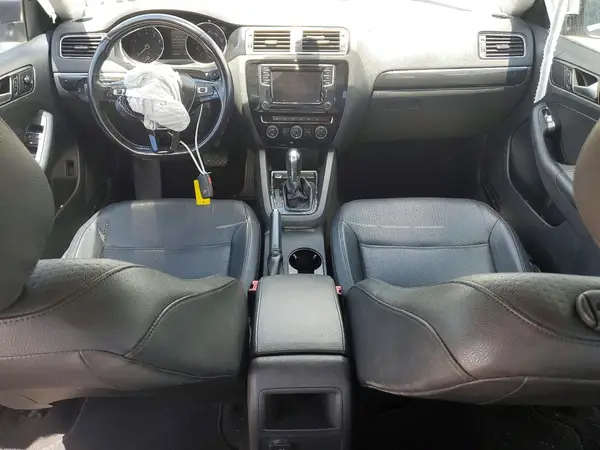 3VWL17AJ8HM365932 2017 VOLKSWAGEN JETTA - Image 8