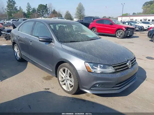 3VWL17AJ8HM413025 2017 VOLKSWAGEN JETTA - Image 1