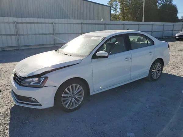3VWL17AJ9GM204410 2016 VOLKSWAGEN JETTA - Image 1