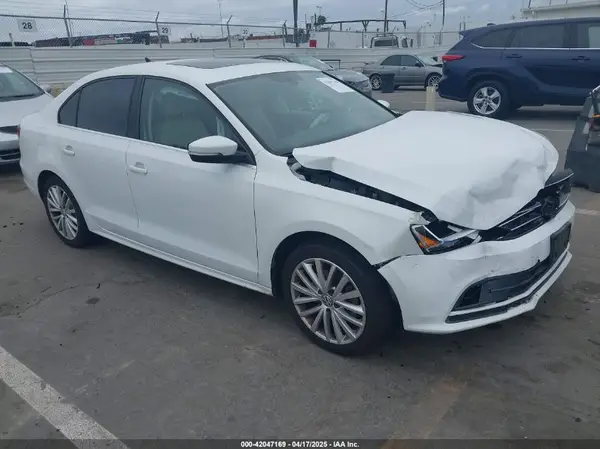 3VWL17AJ9GM206237 2016 VOLKSWAGEN JETTA - Image 1