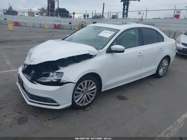 3VWL17AJ9GM206237 2016 VOLKSWAGEN JETTA - Image 2
