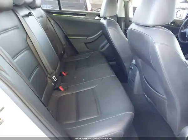 3VWL17AJ9GM224706 2016 VOLKSWAGEN JETTA - Image 8