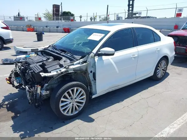 3VWL17AJ9GM224740 2016 VOLKSWAGEN JETTA - Image 2