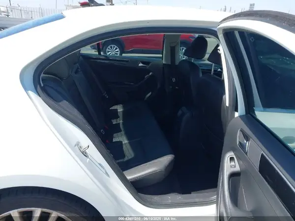 3VWL17AJ9GM224740 2016 VOLKSWAGEN JETTA - Image 8