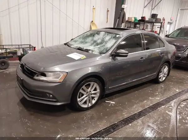 3VWL17AJ9HM211052 2017 VOLKSWAGEN JETTA - Image 2