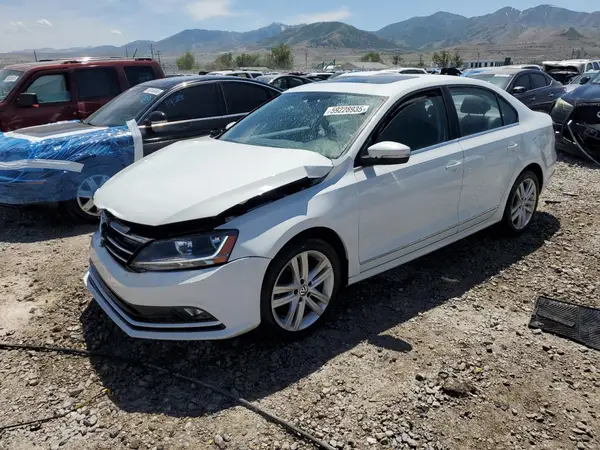 3VWL17AJ9HM308140 2017 VOLKSWAGEN JETTA - Image 1