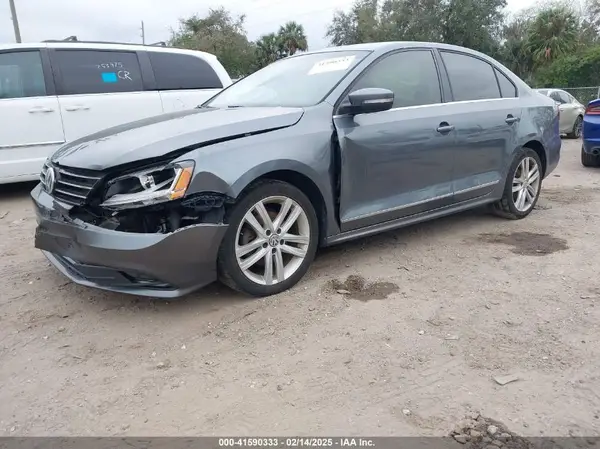 3VWL17AJ9HM353725 2017 VOLKSWAGEN JETTA - Image 2