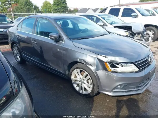 3VWL17AJ9HM391486 2017 VOLKSWAGEN JETTA - Image 1