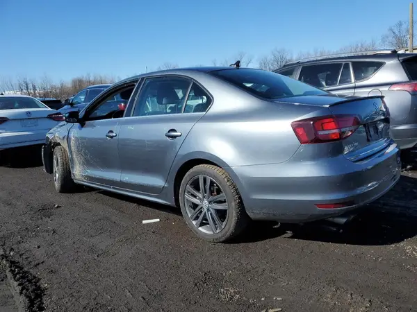 3VWL17AJ9JM214510 2018 VOLKSWAGEN JETTA - Image 2