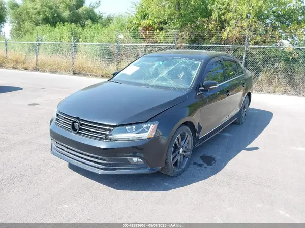 3VWL17AJ9JM244848 2018 VOLKSWAGEN JETTA - Image 2