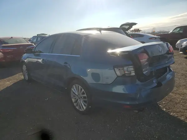 3VWL17AJXGM238663 2016 VOLKSWAGEN JETTA - Image 2