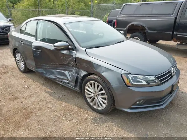 3VWL17AJXGM256550 2016 VOLKSWAGEN JETTA - Image 1