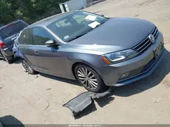 3VWL17AJXGM256922 2016 VOLKSWAGEN JETTA