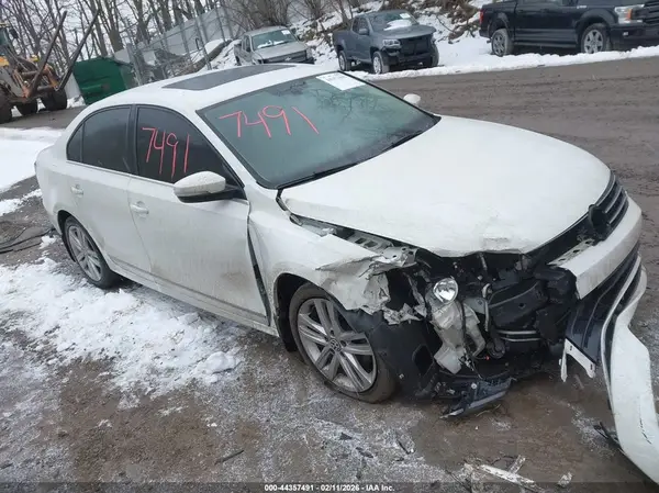 3VWL17AJXHM384269 2017 VOLKSWAGEN JETTA - Image 1