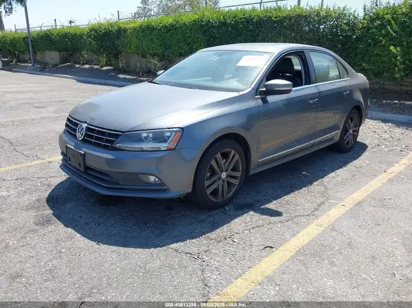 3VWL17AJXJM205105 2018 VOLKSWAGEN JETTA - Image 2