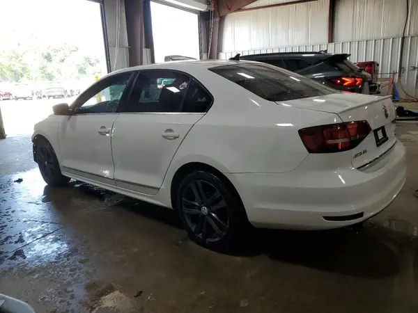3VWL17AJXJM221000 2018 VOLKSWAGEN JETTA - Image 2