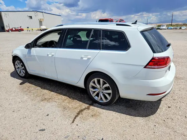 3VWL17AU0JM765595 2018 VOLKSWAGEN GOLF - Image 2