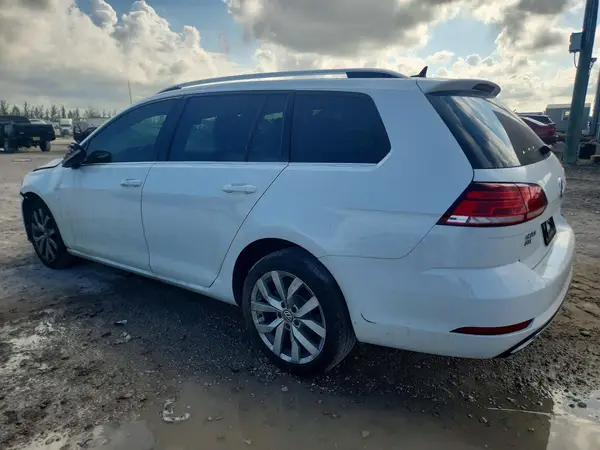 3VWL17AU5JM757251 2018 VOLKSWAGEN GOLF - Image 2
