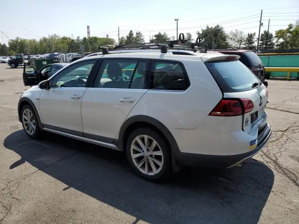 3VWM17AU0HM528782 2017 VOLKSWAGEN GOLF - Image 2
