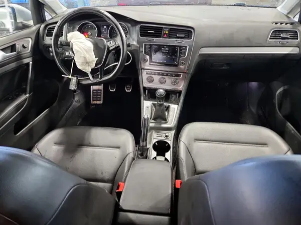 3VWM17AU0HM544321 2017 VOLKSWAGEN GOLF - Image 8