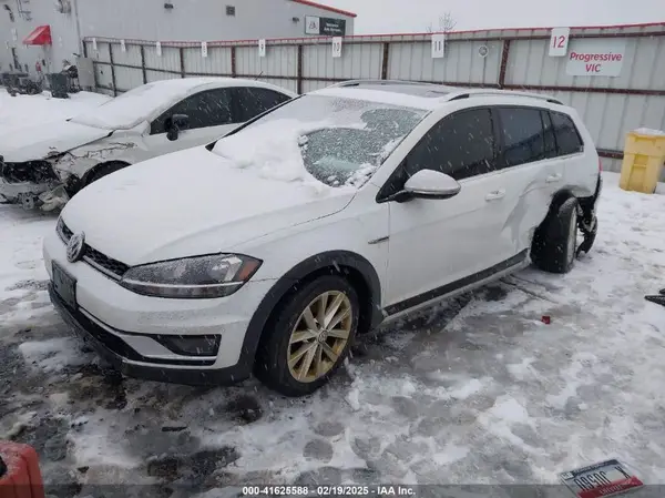 3VWM17AU0JM768534 2018 VOLKSWAGEN GOLF - Image 2