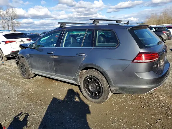 3VWM17AU0KM523797 2019 VOLKSWAGEN GOLF - Image 2