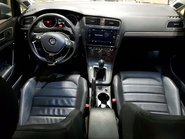 3VWM17AU0KM525050 2019 VOLKSWAGEN GOLF - Image 8