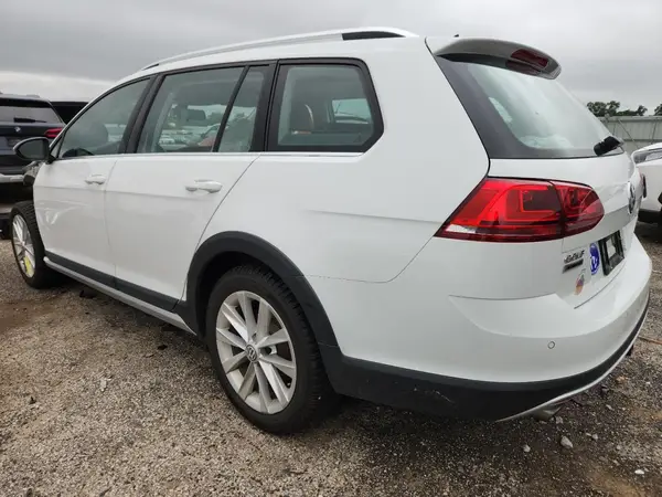 3VWM17AU1HM531366 2017 VOLKSWAGEN GOLF - Image 2