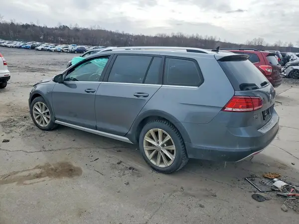 3VWM17AU1JM756912 2018 VOLKSWAGEN GOLF - Image 2