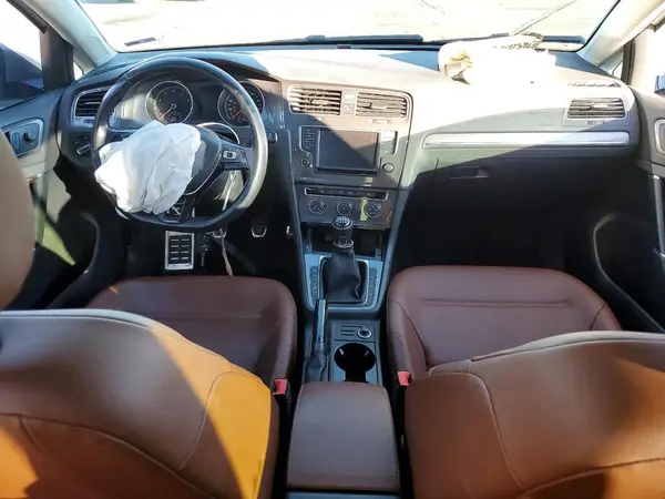 3VWM17AU2HM526936 2017 VOLKSWAGEN GOLF - Image 8