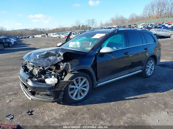3VWM17AU3HM524662 2017 VOLKSWAGEN GOLF - Image 2