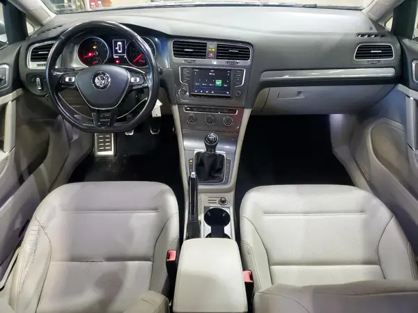 3VWM17AU3HM536830 2017 VOLKSWAGEN GOLF - Image 8