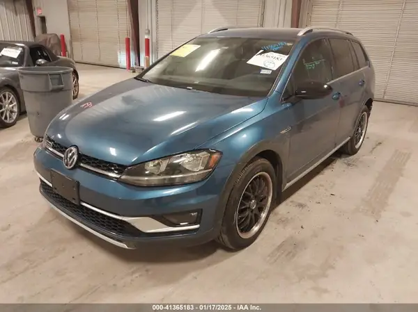 3VWM17AU3KM517072 2019 VOLKSWAGEN GOLF - Image 2