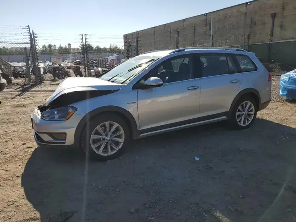 3VWM17AU4HM530163 2017 VOLKSWAGEN GOLF - Image 1
