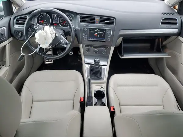 3VWM17AU4HM543771 2017 VOLKSWAGEN GOLF - Image 8