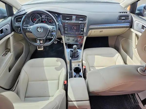 3VWM17AU4JM756855 2018 VOLKSWAGEN GOLF - Image 8