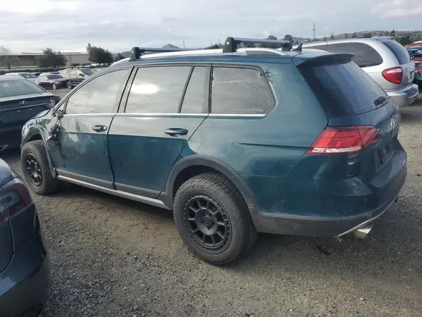 3VWM17AU4KM514830 2019 VOLKSWAGEN GOLF - Image 2