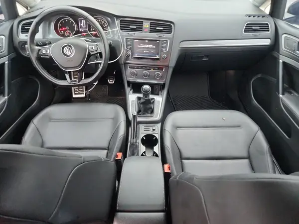 3VWM17AU5HM526932 2017 VOLKSWAGEN GOLF - Image 8