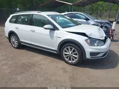 3VWM17AU5HM526946 2017 VOLKSWAGEN GOLF