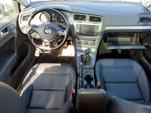 3VWM17AU6HM528804 2017 VOLKSWAGEN GOLF - Image 8