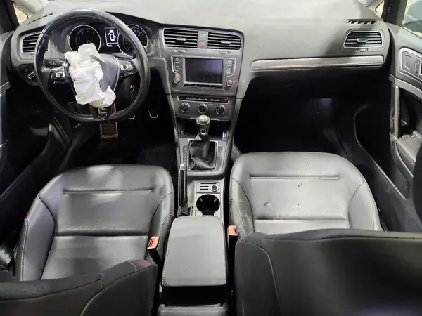 3VWM17AU6HM544758 2017 VOLKSWAGEN GOLF - Image 8